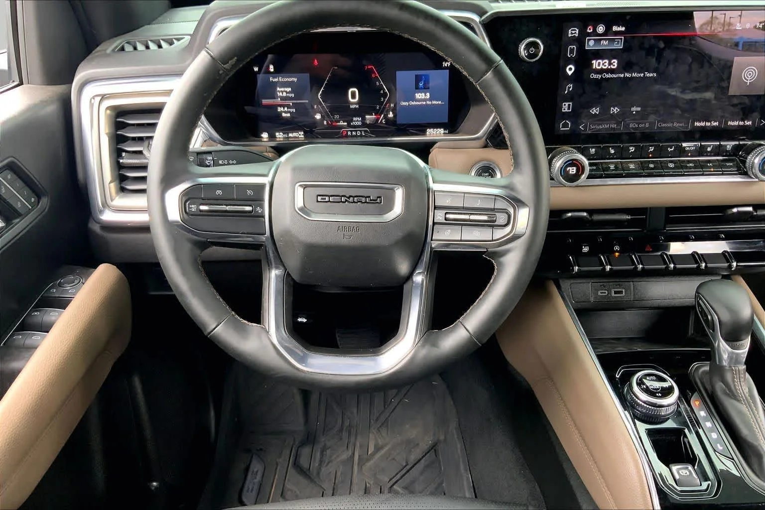 Used 2024 Sterling Metallic GMC 4WD Denali image 6