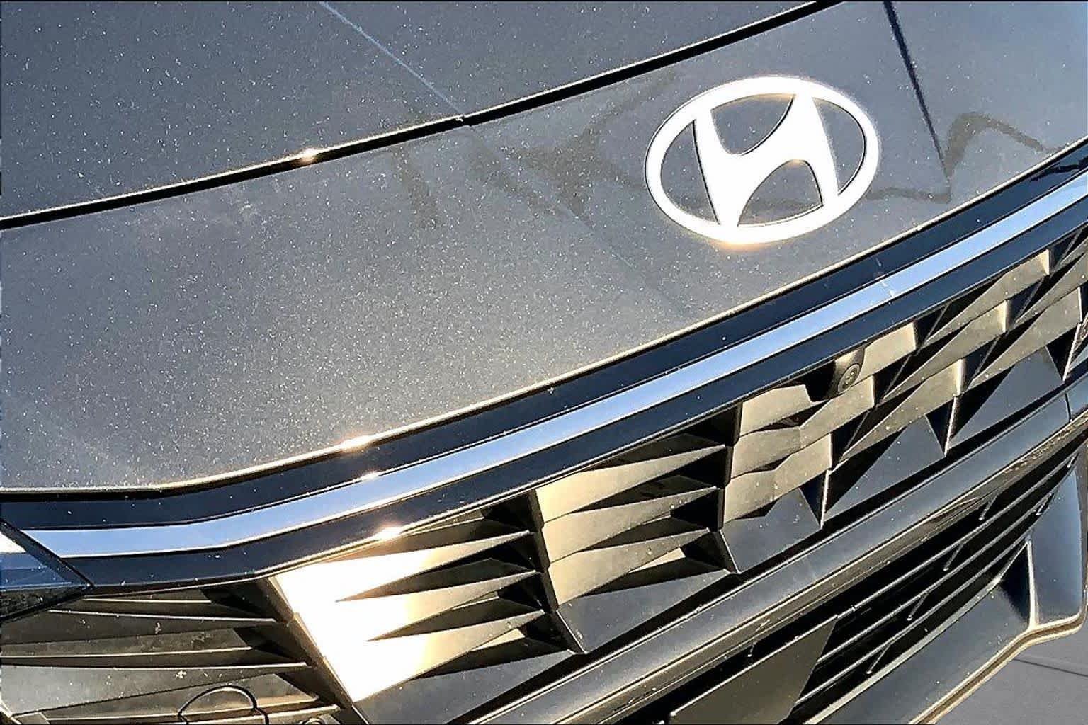 Certified Used 2024 Amazon Gray Hyundai Limited image 29