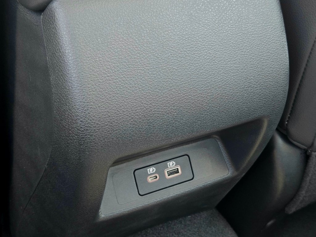 Used 2022 Black Nissan 2.5 SR image 16