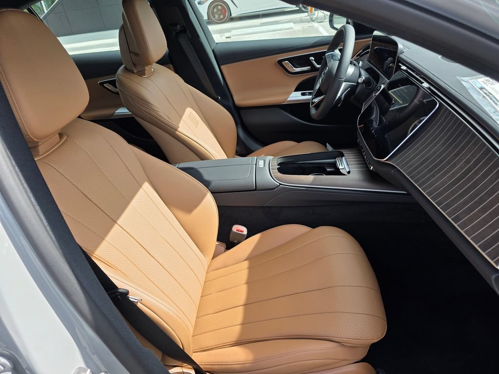New 2026 MANUFAKTUR Alpine Grey Mercedes-Benz E 350 image 46