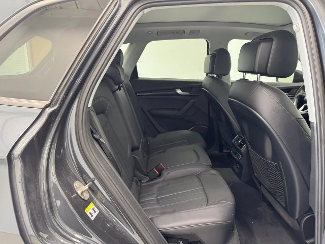 Used 2018 Manhattan Gray Metallic Audi 2.0T Premium image 20
