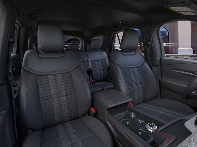 New 2026 Star White Metallic Tri-Coat Ford ST-Line image 10
