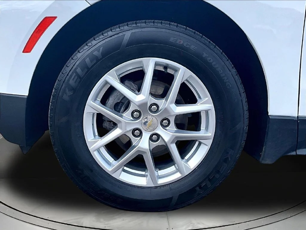 Used 2024 White Chevrolet LT image 36