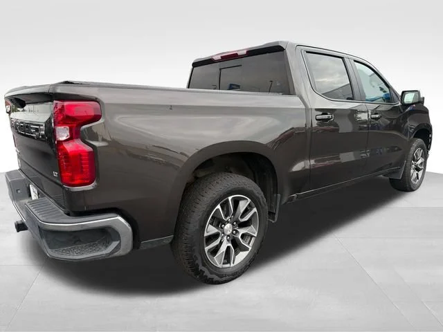 Used 2021 OXFORD BROWN METALLIC Chevrolet LT image 7