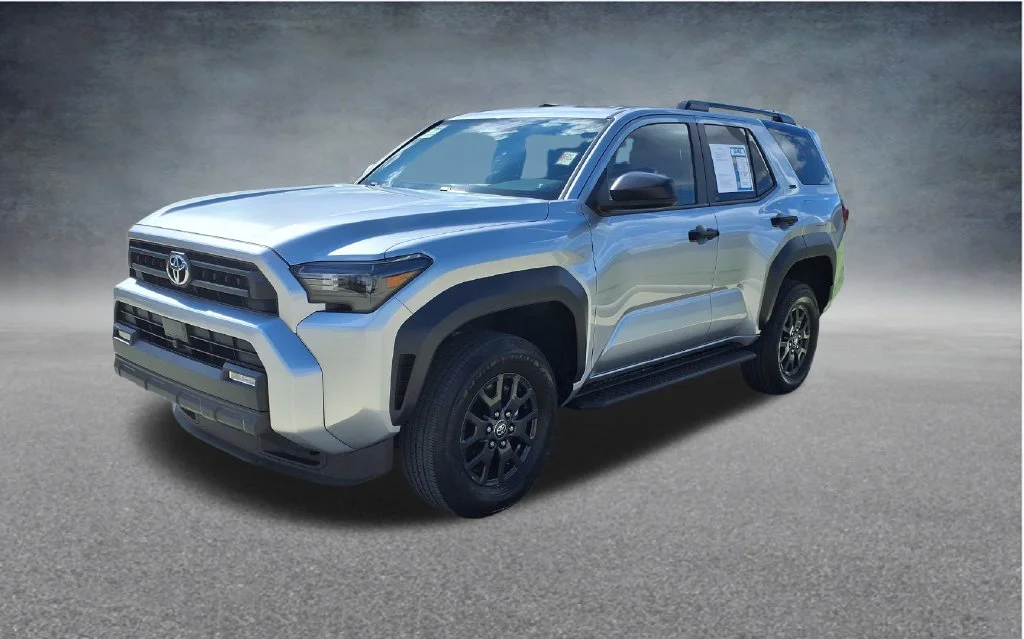 Used 2025 Silver Toyota SR5 image 3