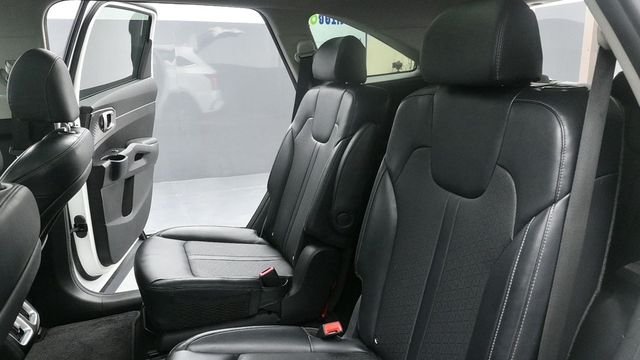 Used 2021 White Kia EX image 22