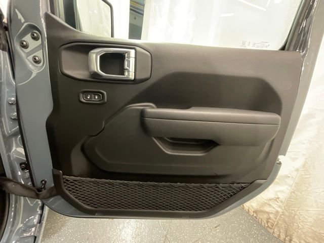New 2026 Anvil Clear-Coat Exterior Paint Jeep Sport image 22