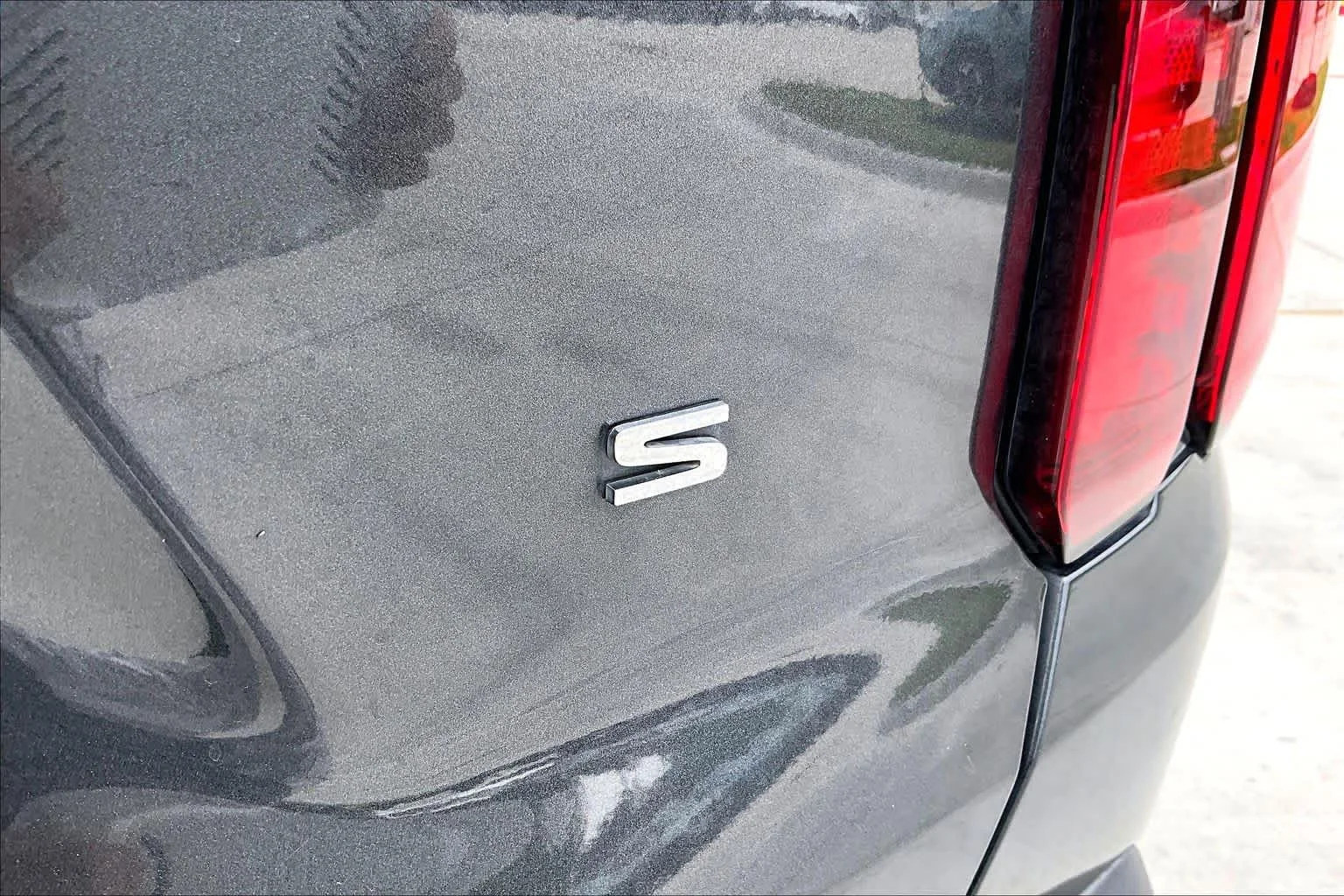 Used 2021 Gravity Grey Kia S image 10