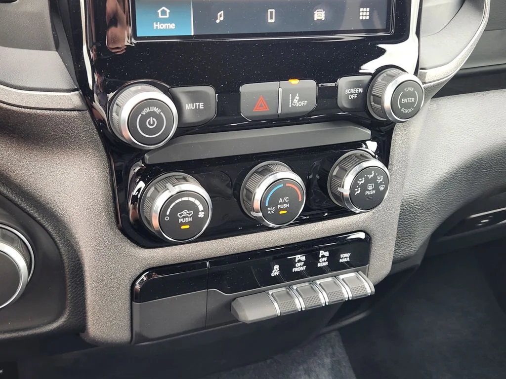 2026 RAM 1500 Tradesman - Photo 14