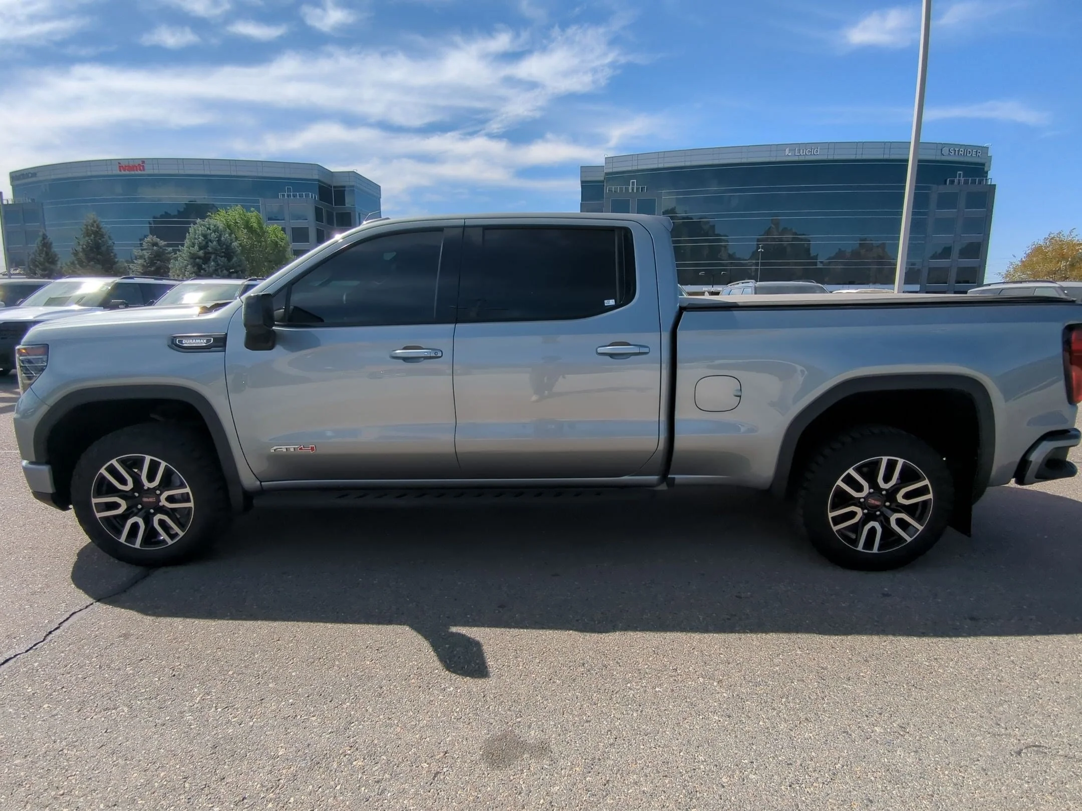 Used 2024 Sterling Metallic GMC AT4 image 3