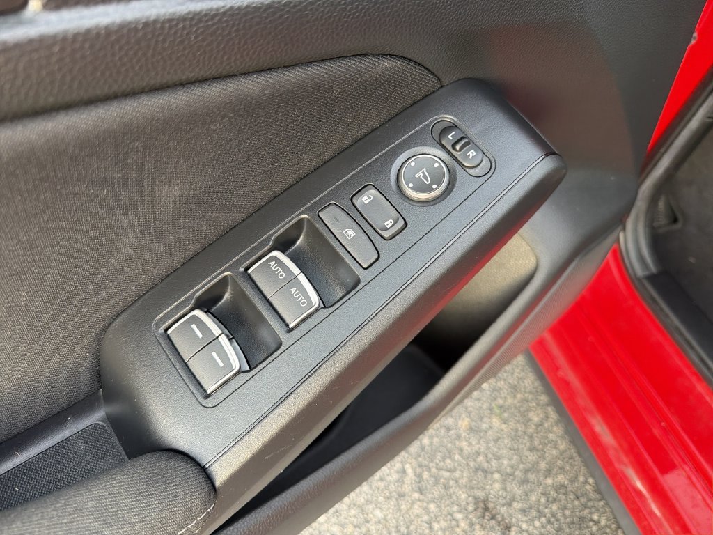 2025 Honda Civic Hatchback Sport - Photo 19
