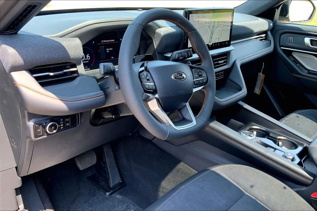 New 2026 Gray Ford Tremor image 6