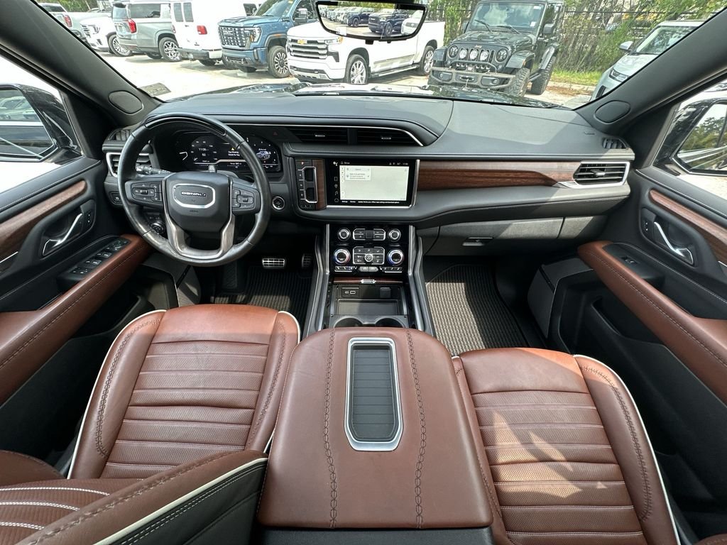 2024 GMC Yukon Denali Ultimate - Photo 21