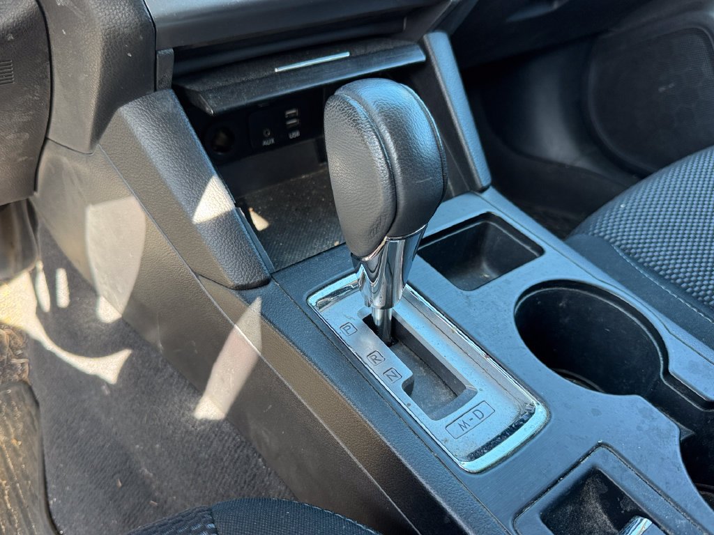 Used 2016 Silver Subaru 2.5i Premium image 11