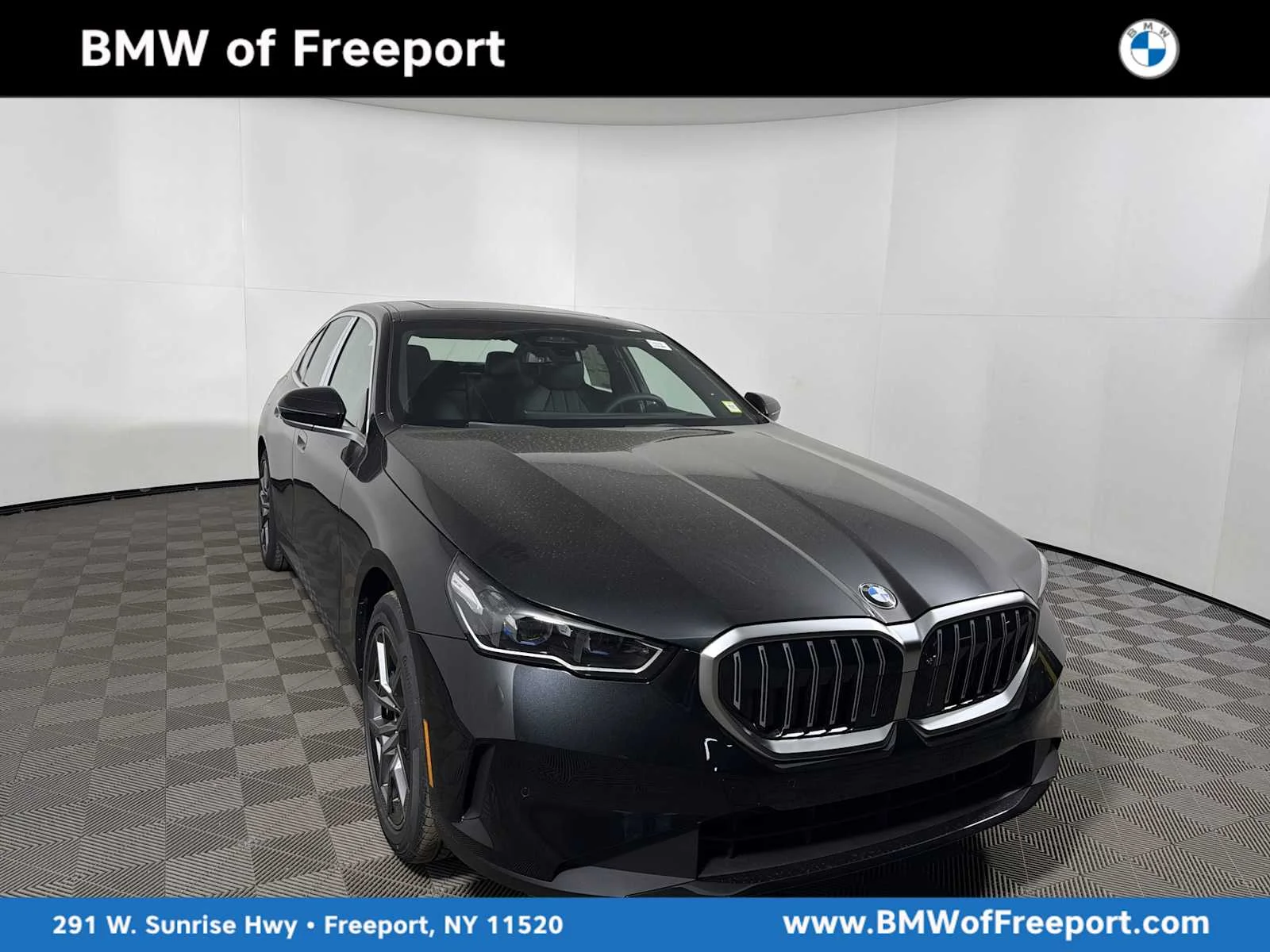 2026 BMW 5 Series 530i xDrive Sedan's photo