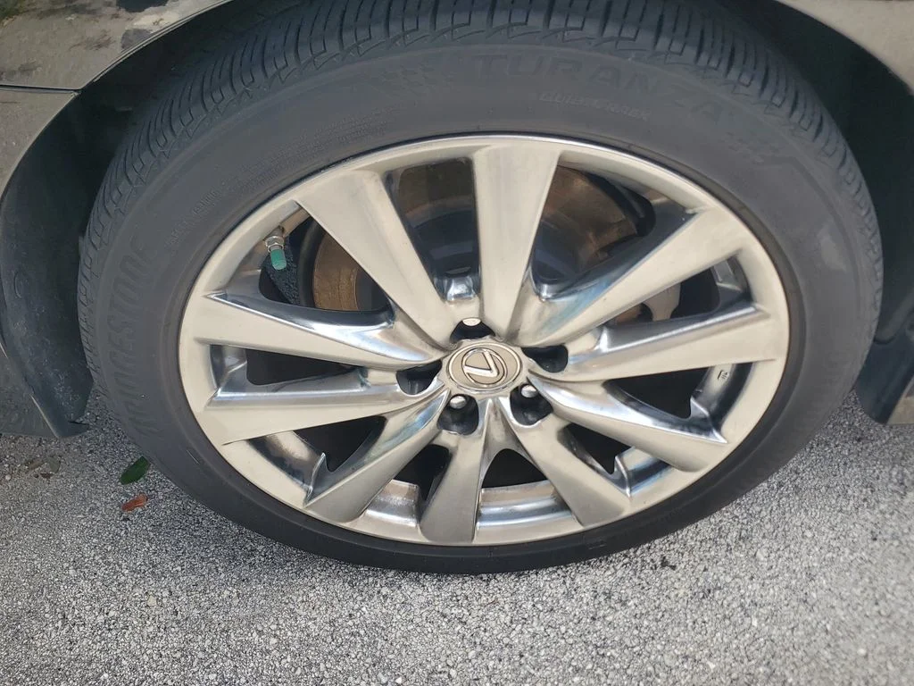Used 2015 Black Lexus 350 image 9
