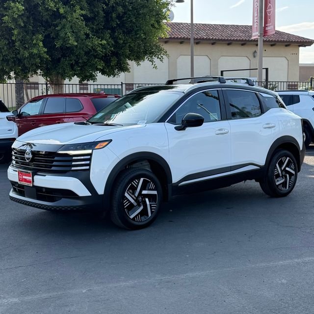 New 2026 Aspen White TriCoat / Super Black Two-tone Nissan SV image 3