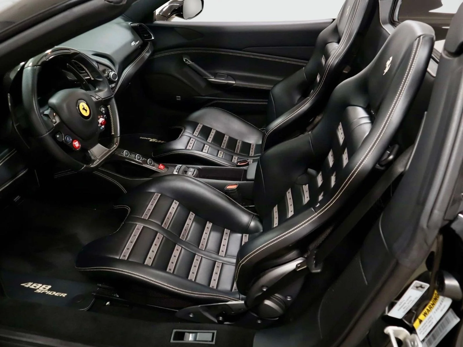Certified Used 2018 Nero Ferrari  image 19