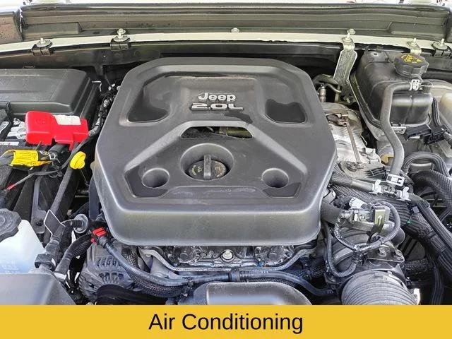 Used 2021 White Jeep Willys image 22