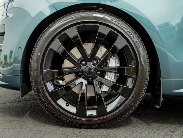 New 2026 Giola Green Land Rover Dynamic SE image 11