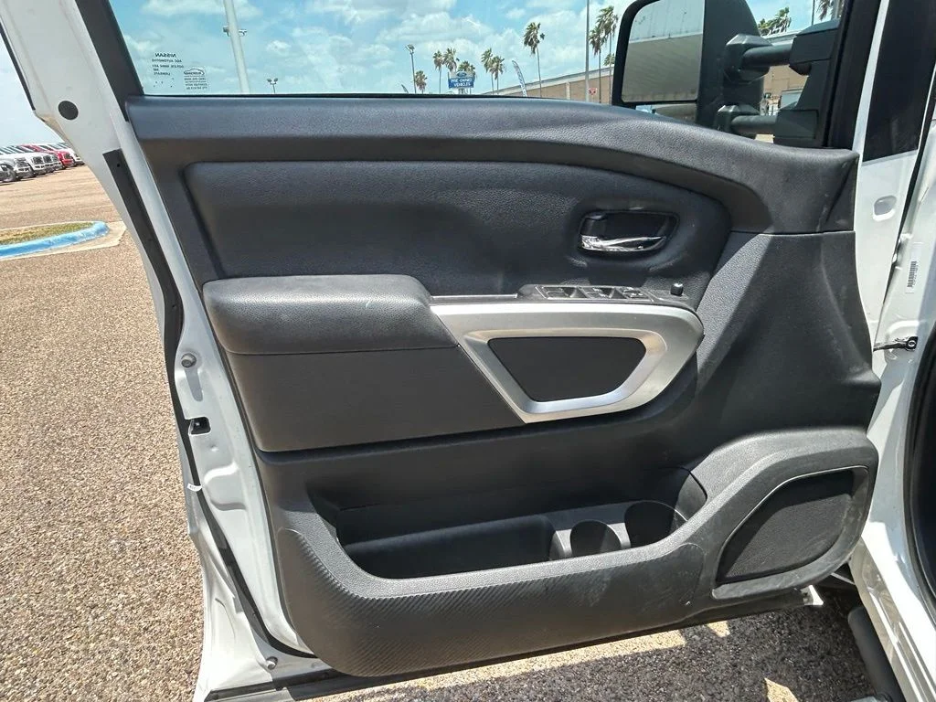 Used 2022 White Nissan SV image 10
