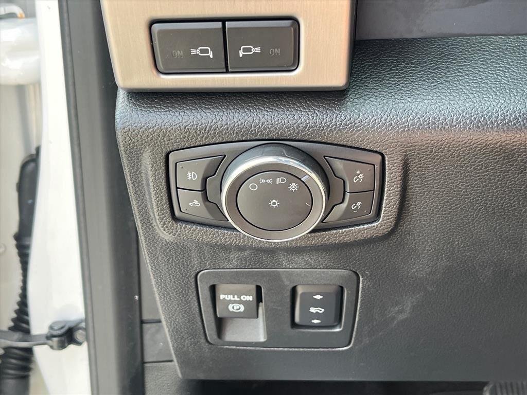 2018 Ford F-150 Platinum - Photo 22