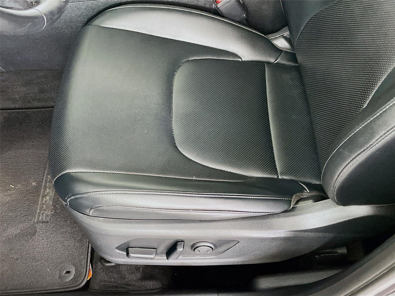 Used 2023 Gravity Gray Kia EX image 22
