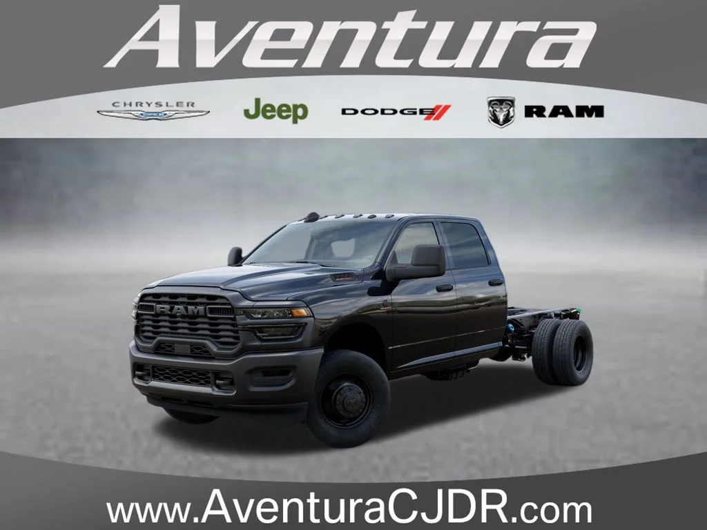 New 2026 Diamond Black Crystal Pearl-Coat Exterior Paint RAM Tradesman image 1