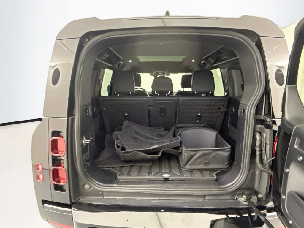 Certified Used 2024 Black Land Rover X-Dynamic SE image 25