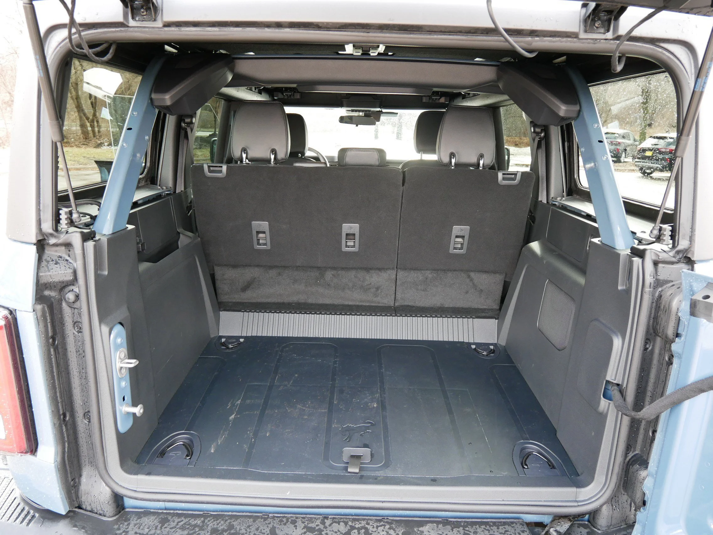 New 2025 Azure Gray Metallic Ford Badlands image 18