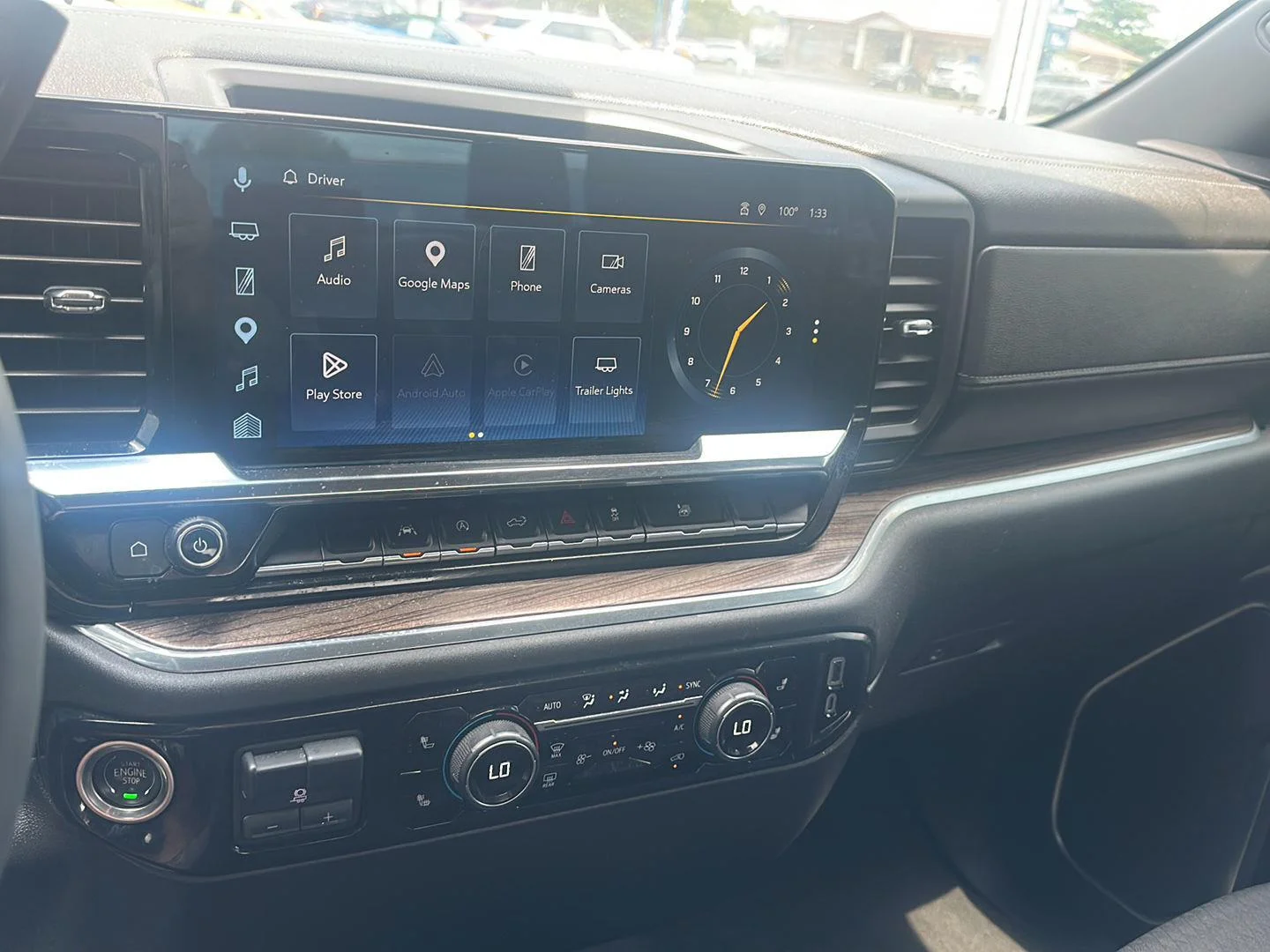 Used 2025 Summit White Chevrolet LT image 18