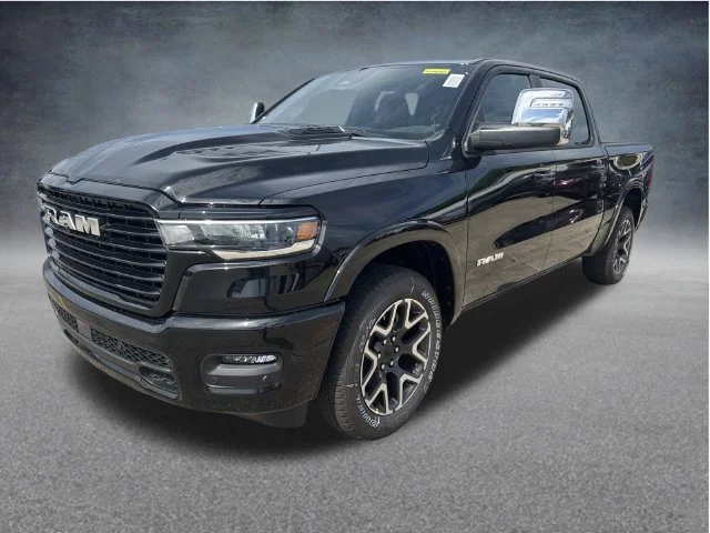 New 2026 Diamond Black Crystal Pearl-Coat Exterior Paint RAM Laramie image 3