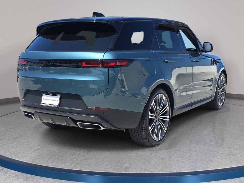 New 2026 Giola Green LAND ROVER SE image 5