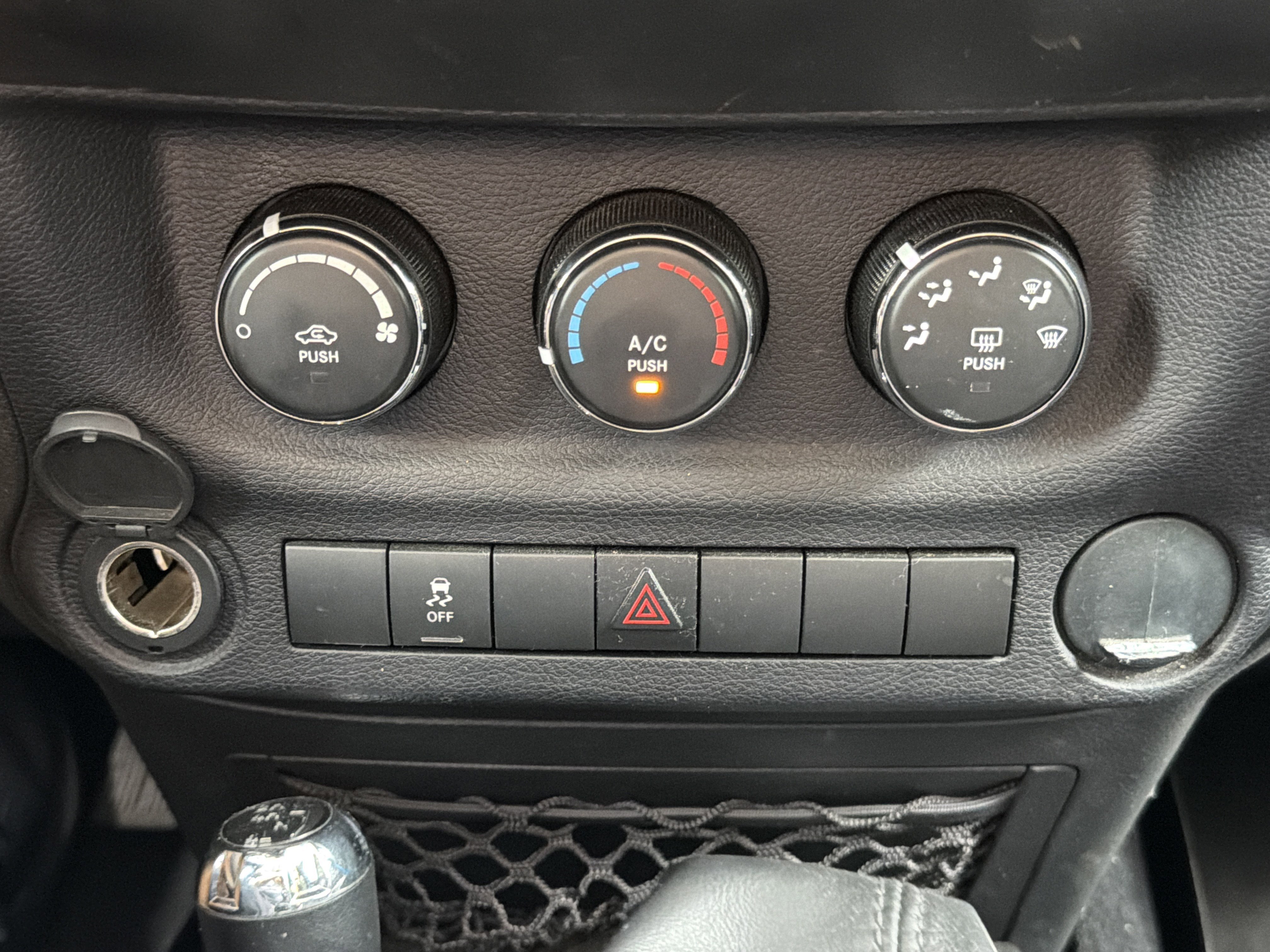 Used 2016 Hydro Blue Pearlcoat Jeep Willys Wheeler image 6