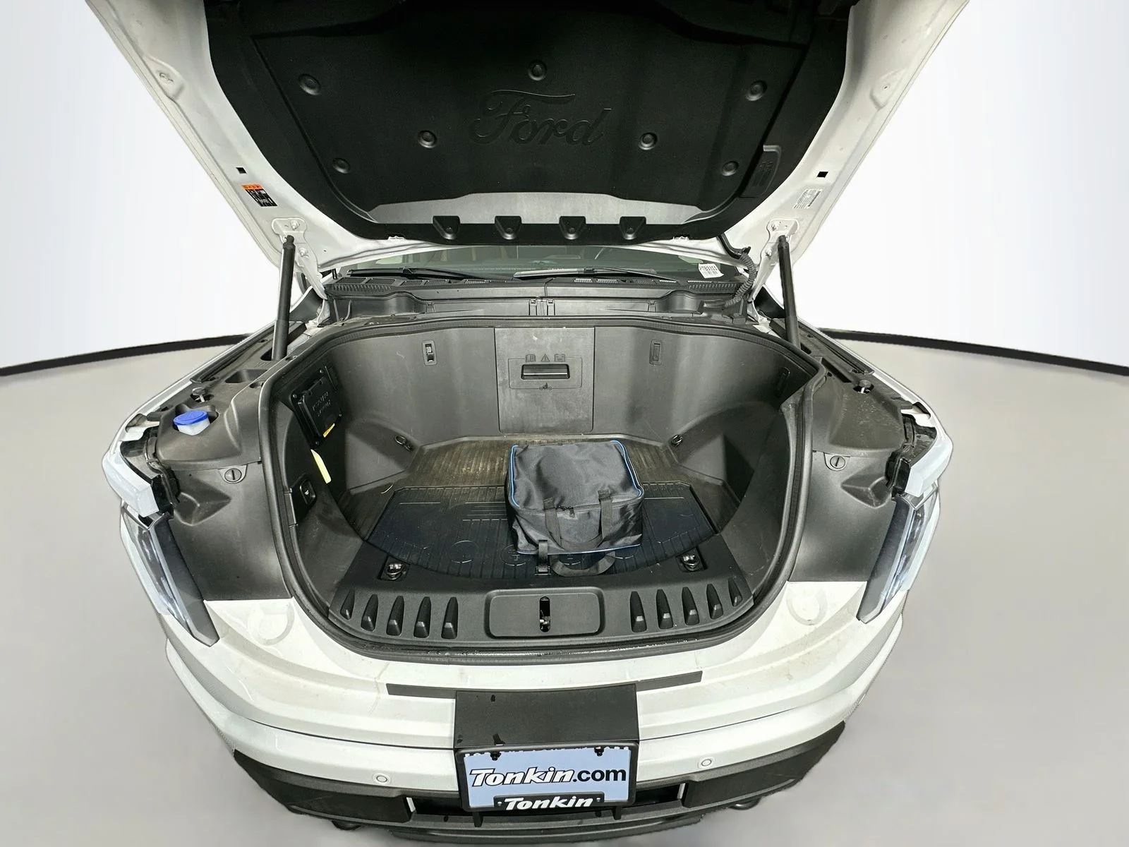 Used 2024 Oxford White Ford Flash image 33