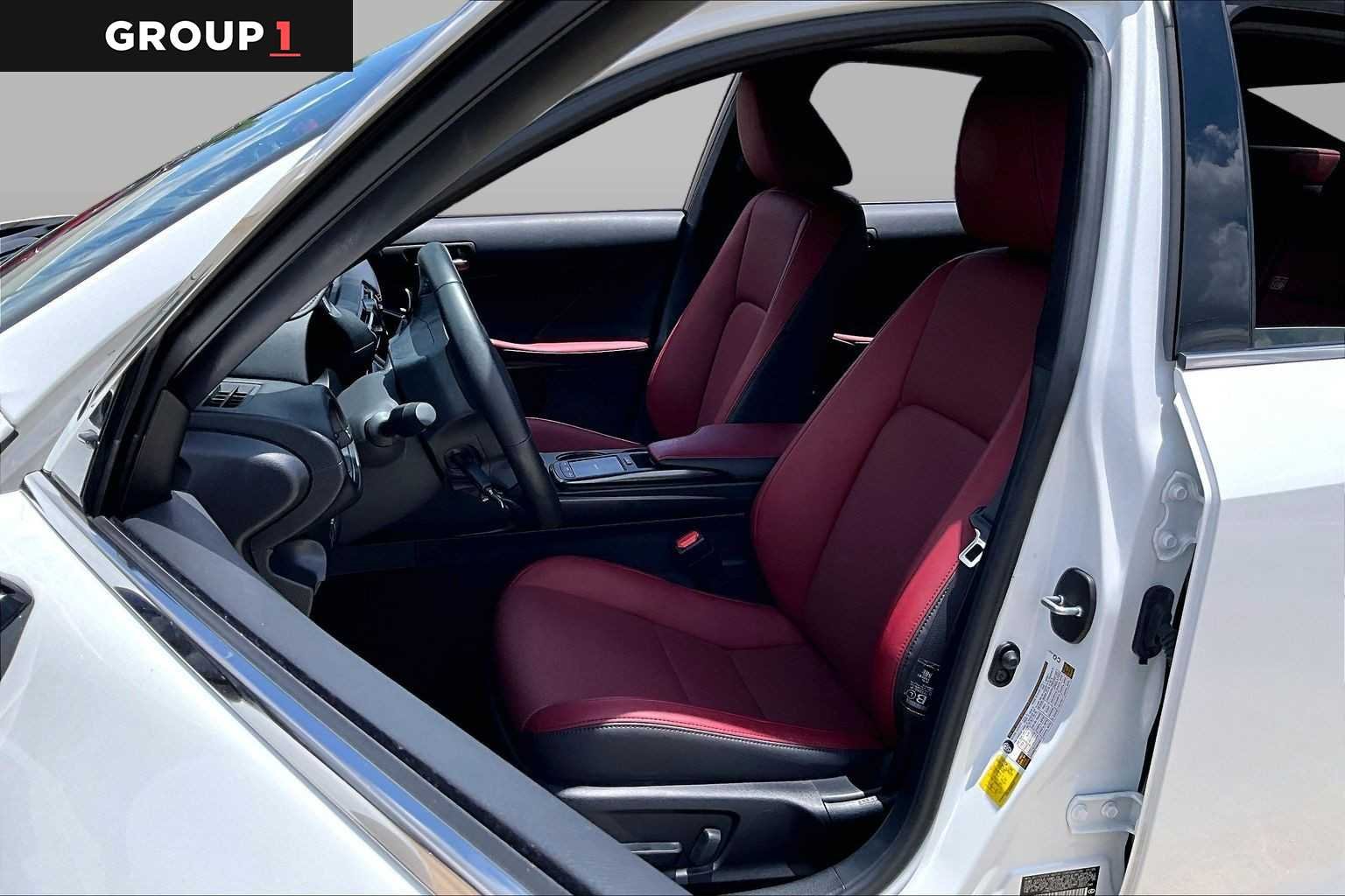 Used 2025 Ultra White Lexus F SPORT Design image 7