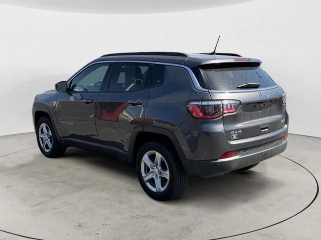 Used 2024 Gray Jeep Latitude image 3