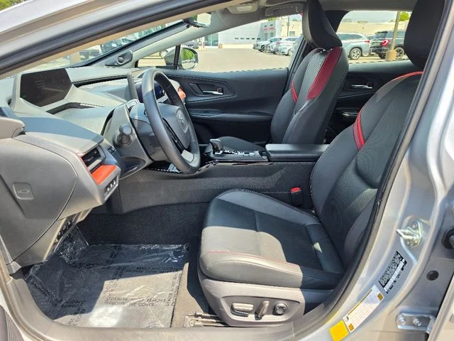 Used 2024  Toyota XSE Premium image 21