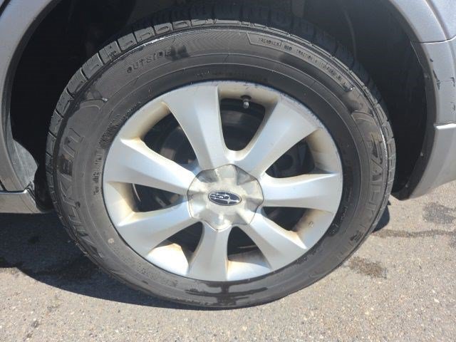 Used 2010 Steel Silver Metallic Subaru 3.6R Touring image 24