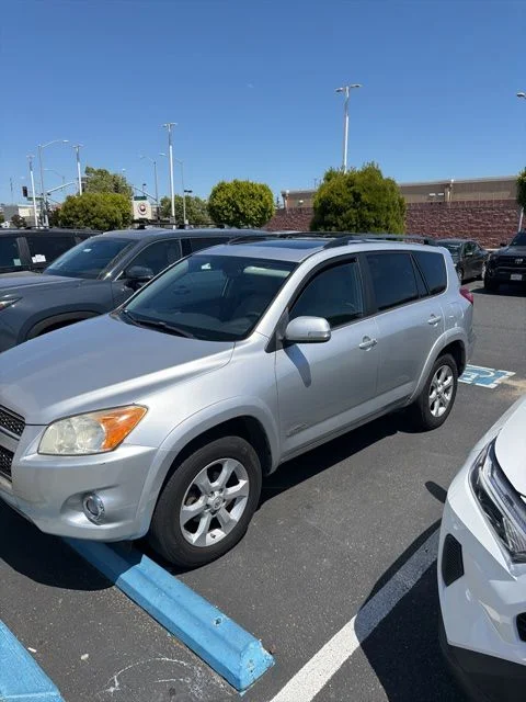2012 Toyota RAV4 Limited's photo