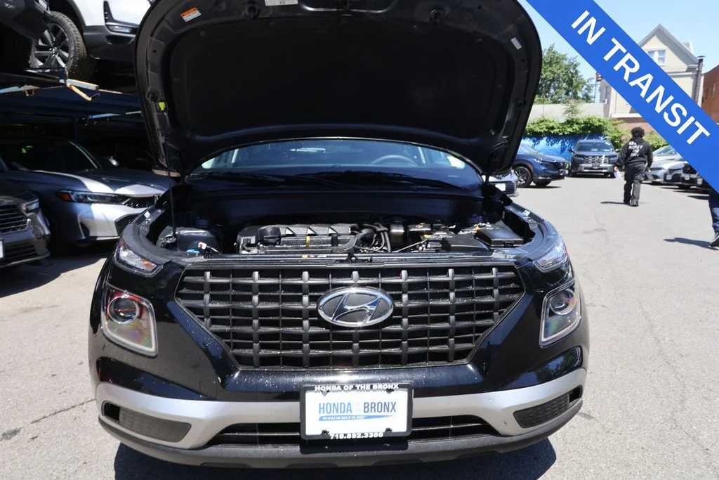 Used 2025 Onyx Black Hyundai SE image 38