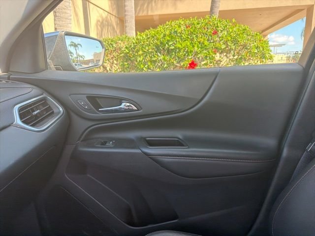 Used 2018 Black Chevrolet Premier image 21