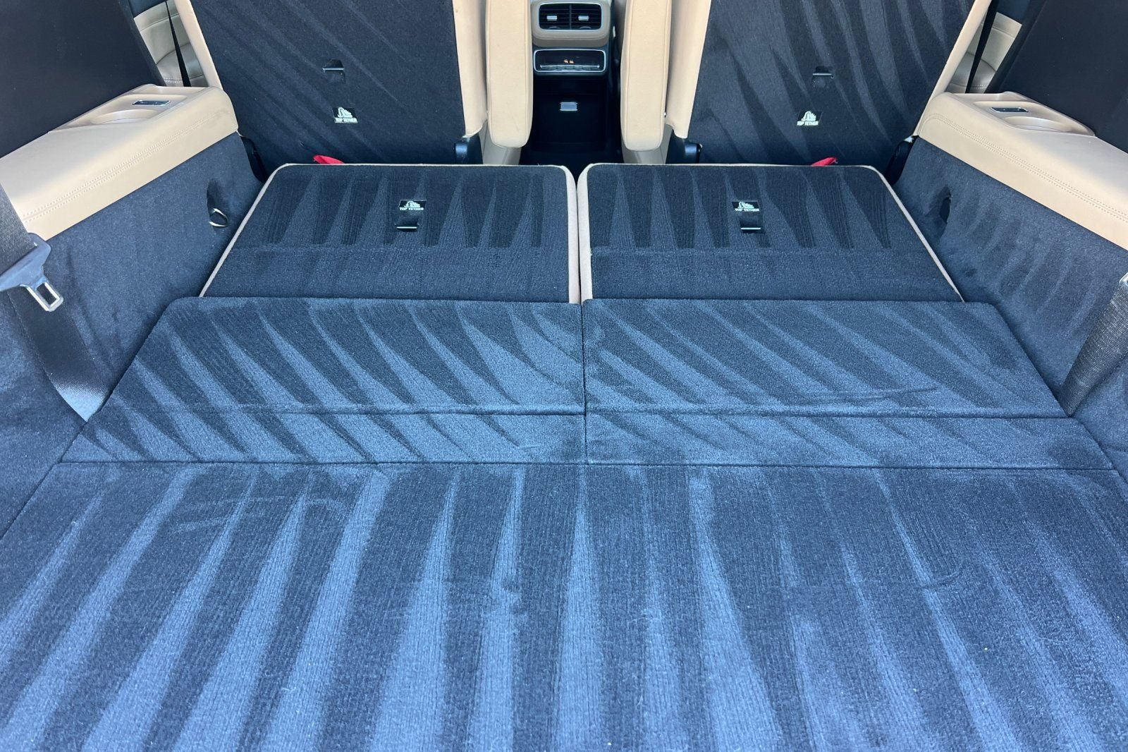 Used 2024 Twilight Blue Metallic Mercedes-Benz 450 image 19