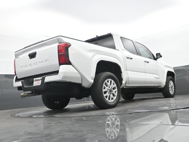Used 2024 Ice Cap Toyota SR5 image 11