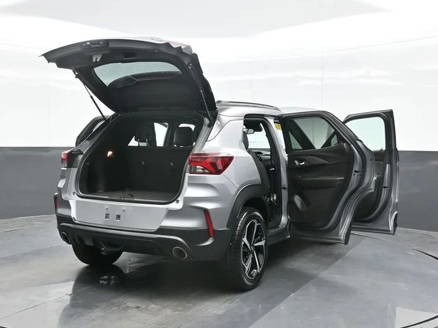Used 2023 Gray Chevrolet RS image 29
