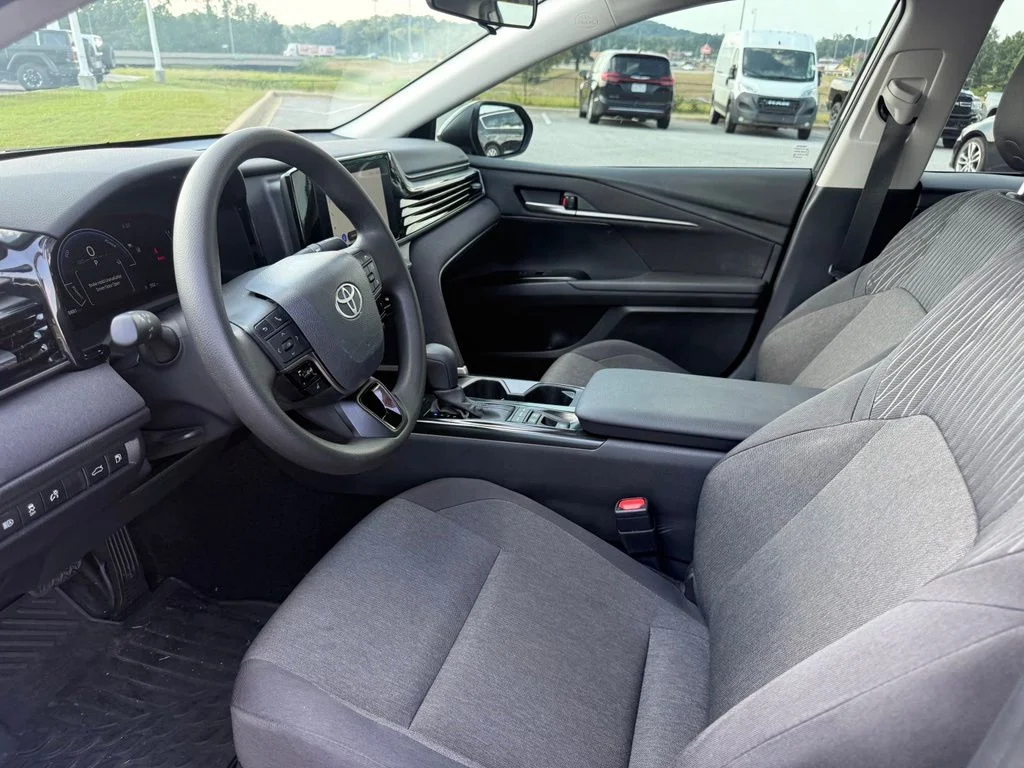 Used 2026  Toyota LE image 4