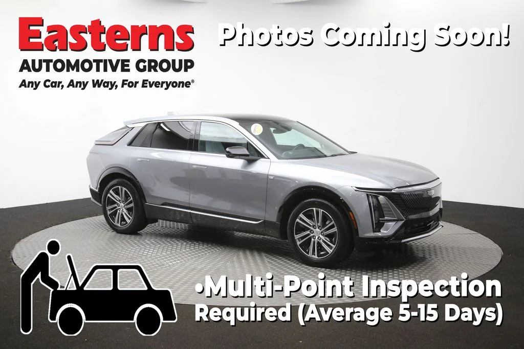 Used 2024 Silver Cadillac Luxury image 52