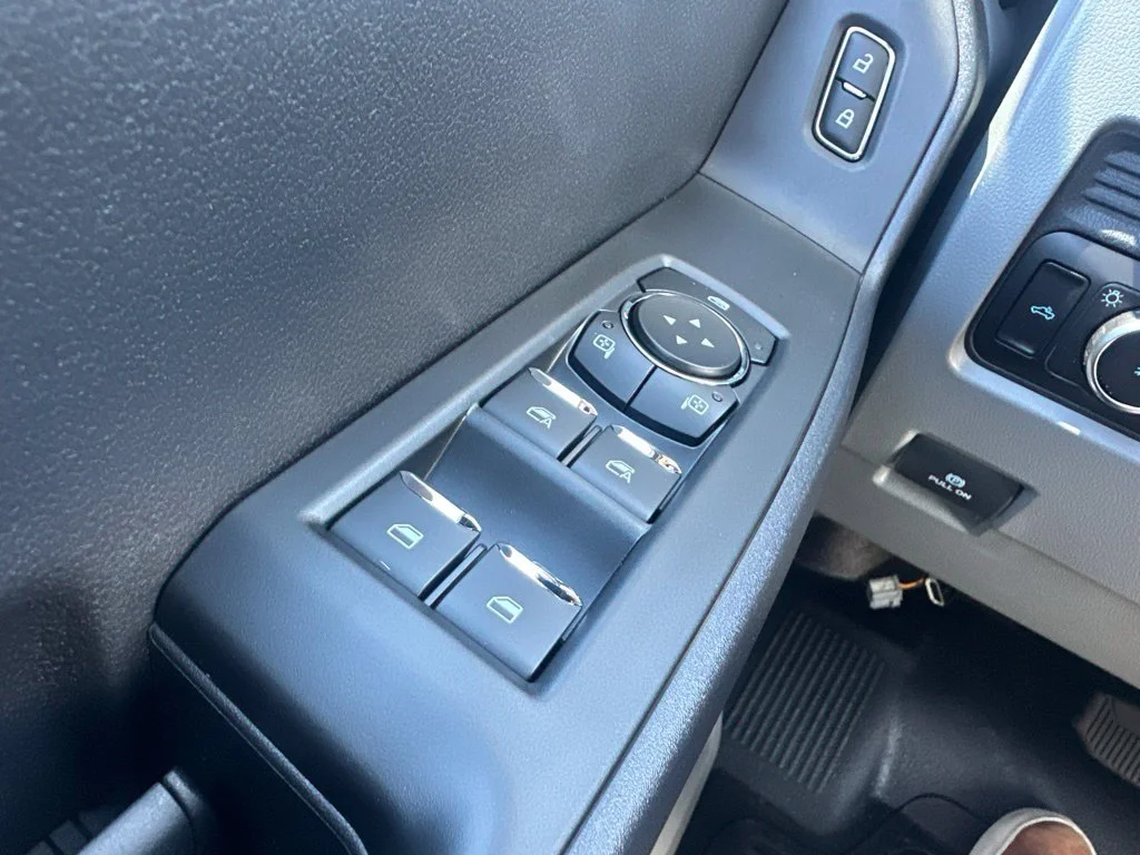 New 2026 Oxford White Ford F-350® XL image 20