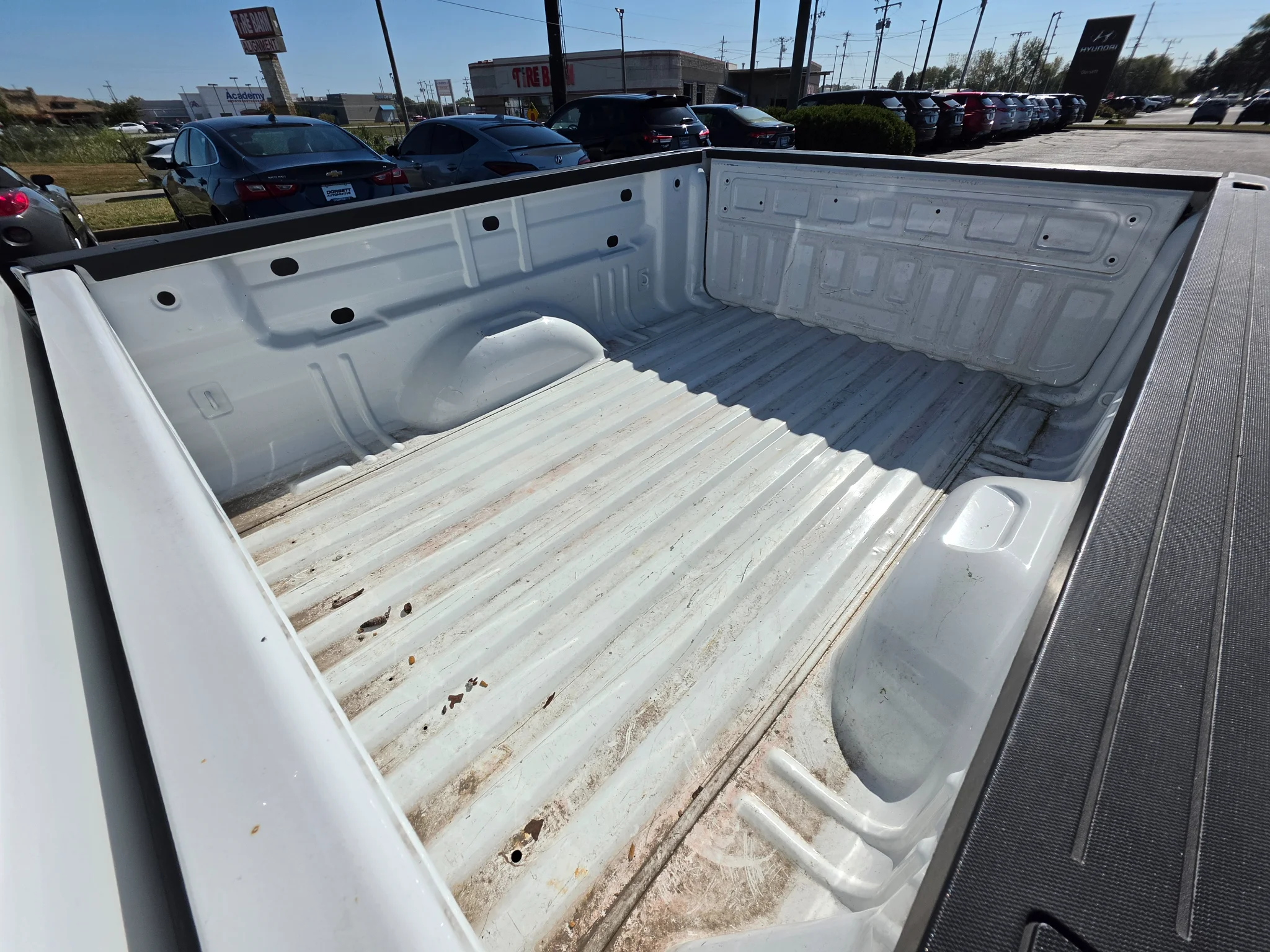 Used 2018 Summit White Chevrolet 2WD Work Truck image 15