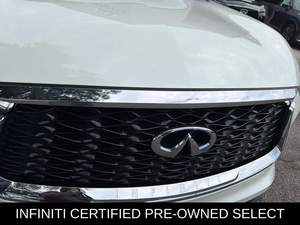 Certified Used 2023 Majestic White INFINITI LUXE image 19